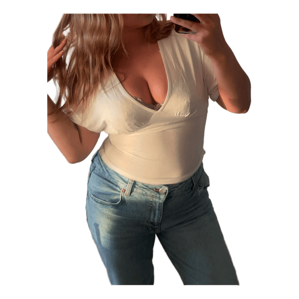White v-neck top