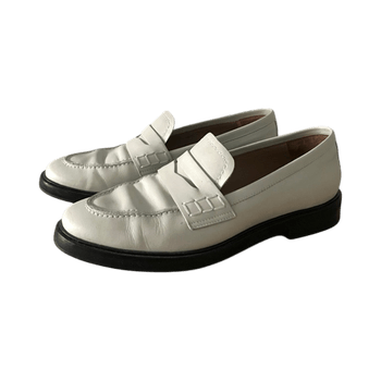 Flattered Sara loafers