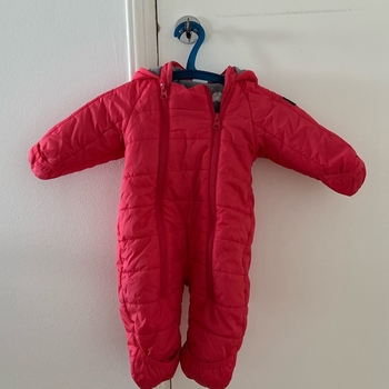 Vauvan toppahaalari 62 cm