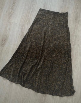 Leopard print long skirt