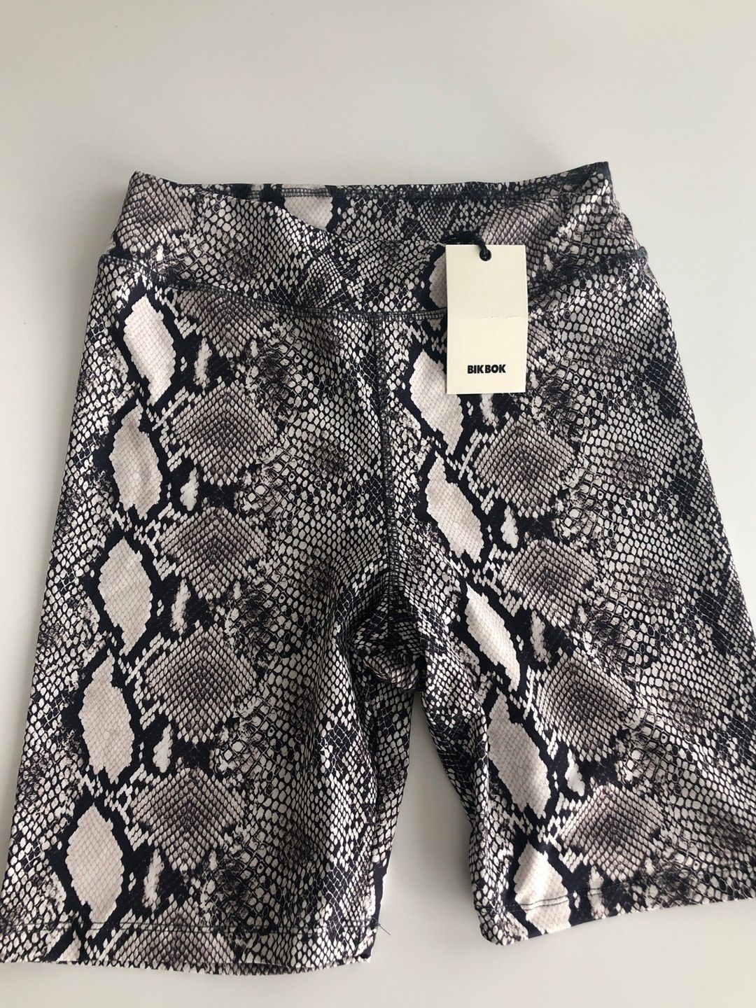 Bik bok shorts