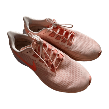Nike sports shoes