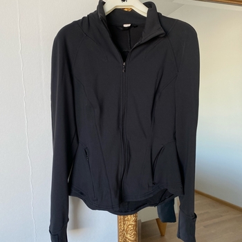 InStill Jacket