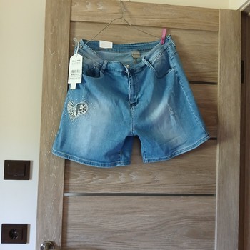 Dzinsiniai šortukai