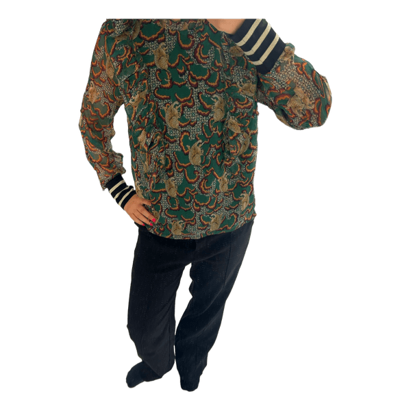 Green patterned long-sleeve blouse