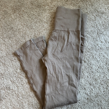 Workout pants