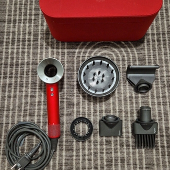 Dyson accessory