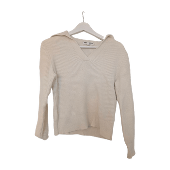 Uniqlo wool sweater