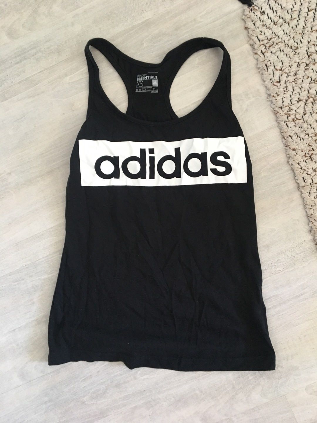 Adidas top