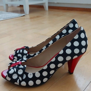 Graceland heels