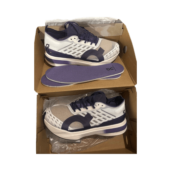 On Cloud boom strike sneakers