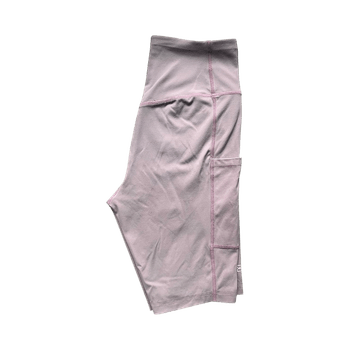 Vaaleanlilat urheilushortsit