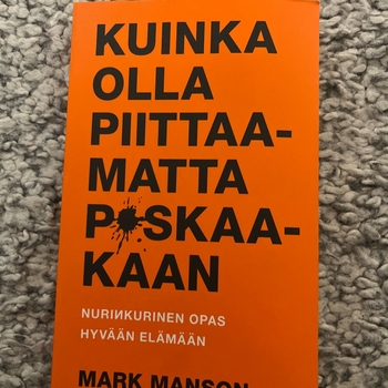 Kuinka olla piittaamatta paskaakaan -kirja