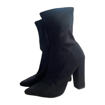 Public desire heels