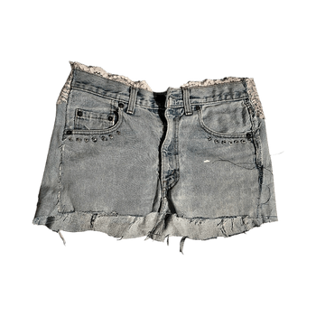 Vaaleansinen farkku hame pitsiyksityiskohdilla