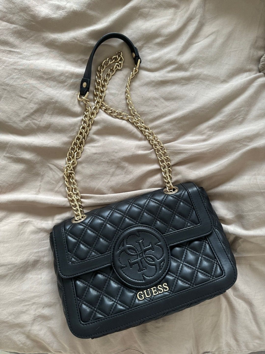 Guess bag