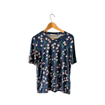 sininen Marimekko kukkakuosinen t-paita