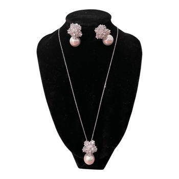 Pearl and crystal jewelry set