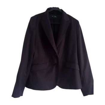 Trendy line coat