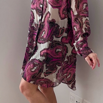 pink paisley paitamekko