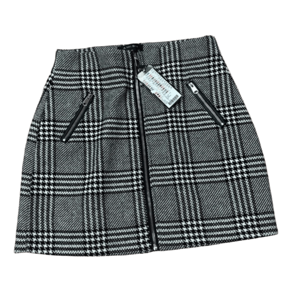 Plaid zip front skirt