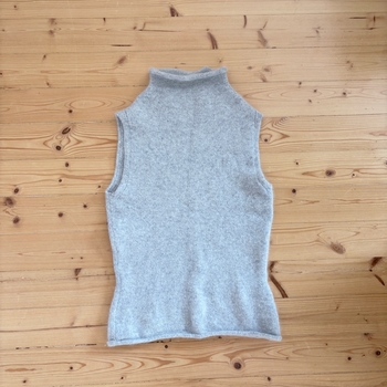 Hennes angora sleeveless top