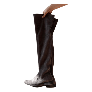 Suede knew high boots
