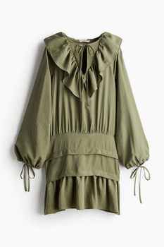 Ruffle collar dress