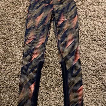 Nike juoksuhousut