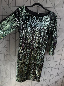 Zaļā fliteru kleita