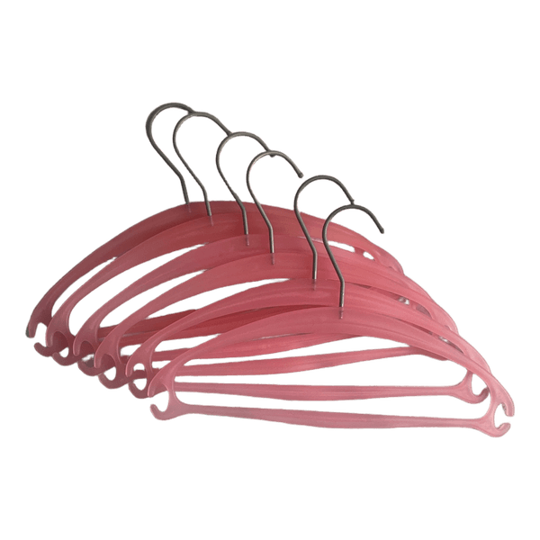 Set of pink hangers