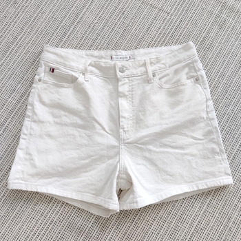Tommy Hilfiger Valkoiset farkkushortsit