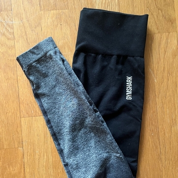 Gymshark liukuvärjätyt trikoot