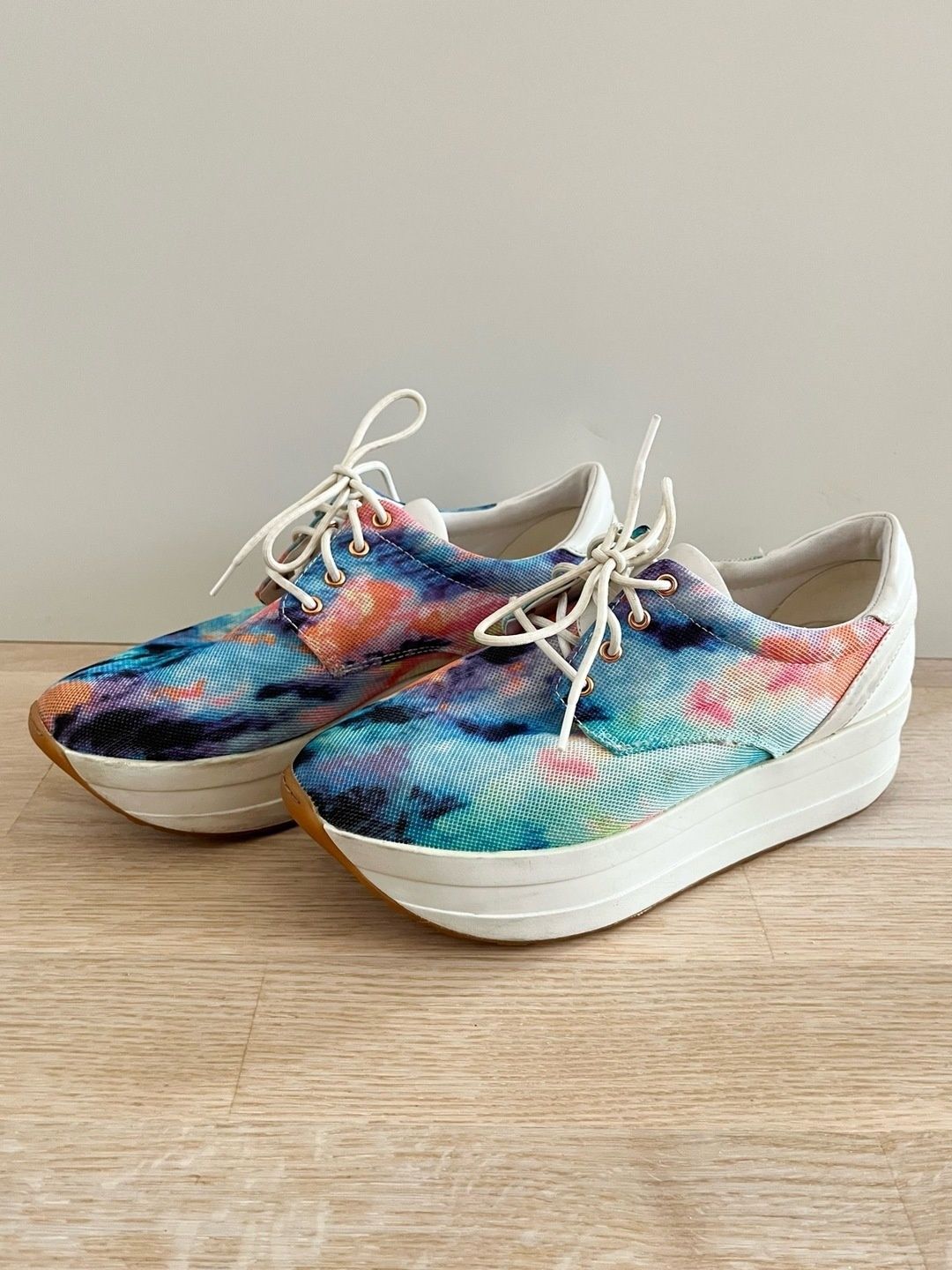 Vagabond sneakers
