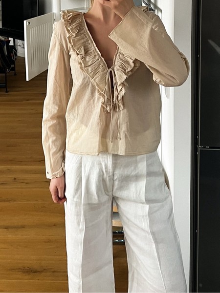 Zara woman romantic-style cotton ruffle top