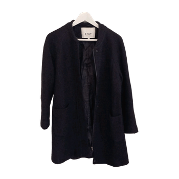 Stay coat