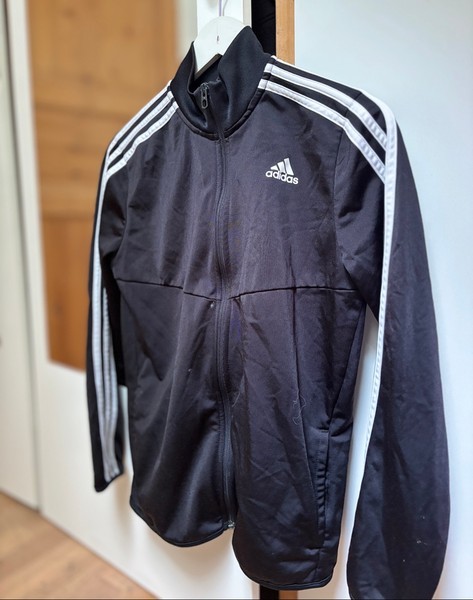 Sort Adidas træningsjakke