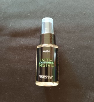 Mihi cannabis hair oil