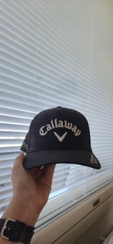 Musta Callaway lippalakki