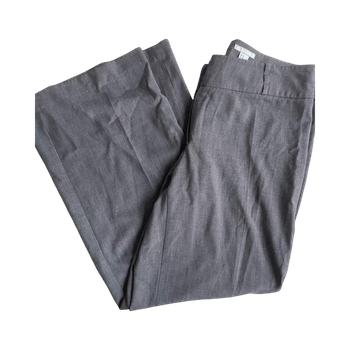 Harmaat suorat housut