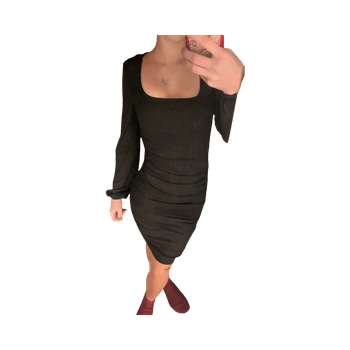 Musta pitkähihainen mekko