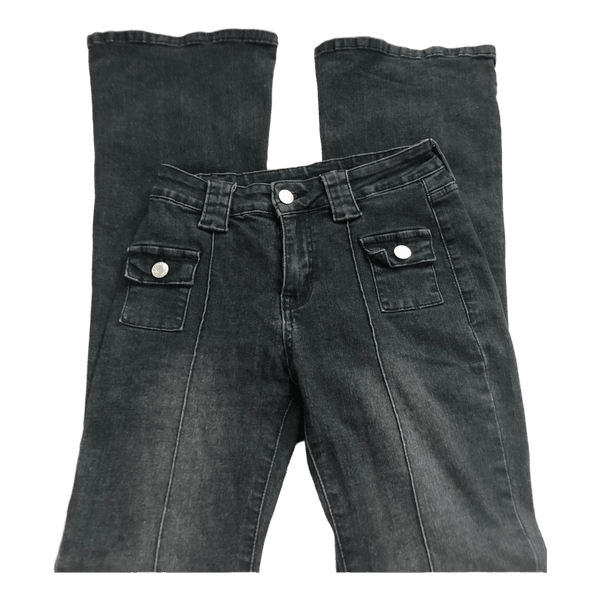 Svarta utsvängda jeans