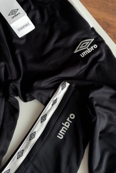 Umbro black new with tags track pants men’s size S