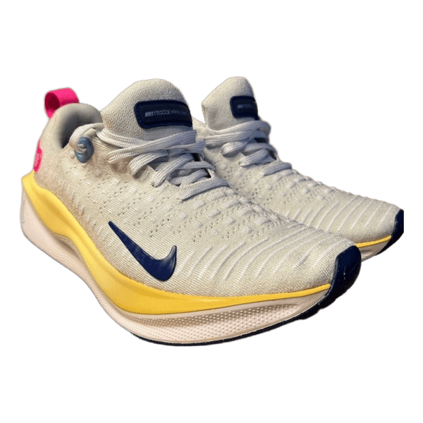 Nike sports shoes