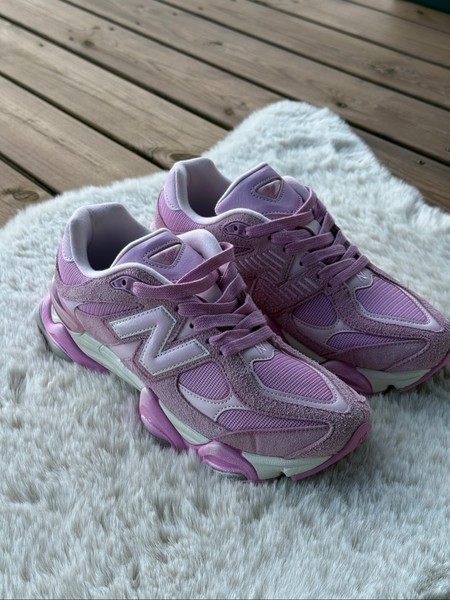 New Balance 9060 sneakers