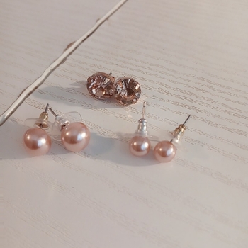 Pink pearl stud earrings set