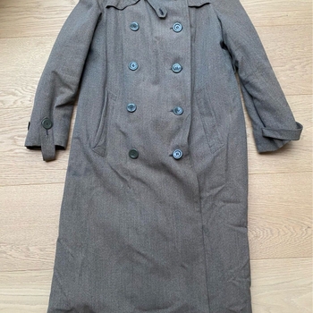 Tummanharmaa talvitakki coat