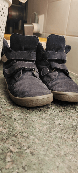 Barefoot winter boots