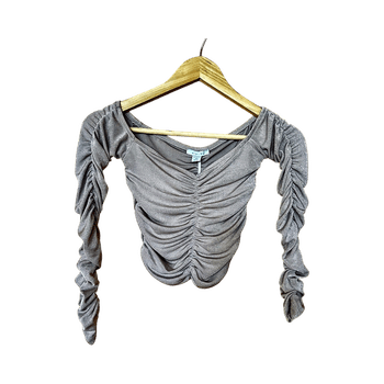 Beige rypytetty pitkähihainen off-shoulder paita