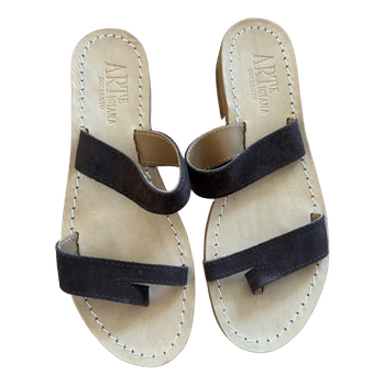 Brown leather toe sandals